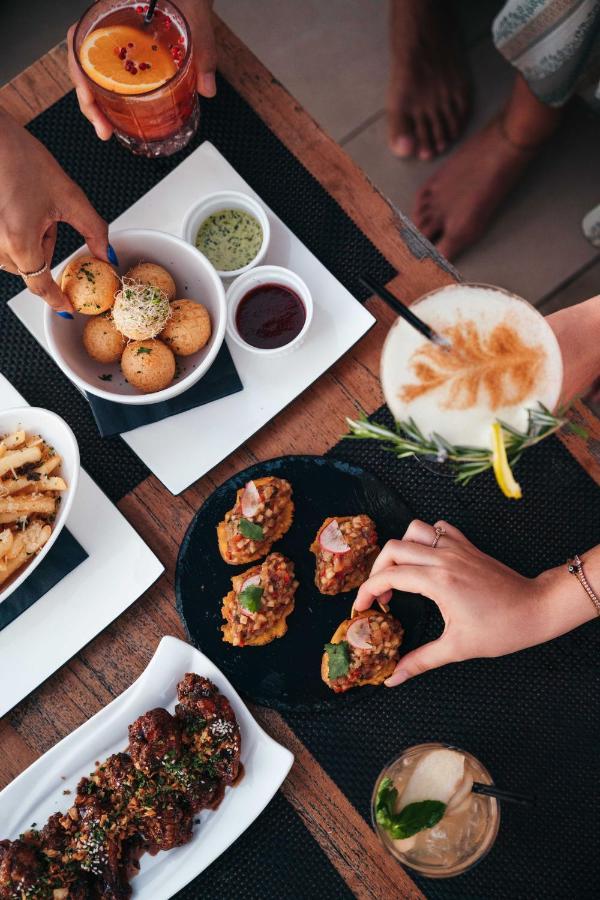 Elements Hotel & Shops Curacao Вилемстад Екстериор снимка