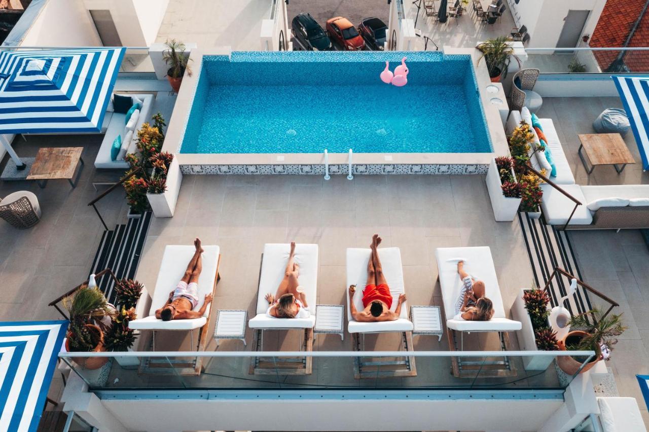 Elements Hotel & Shops Curacao Вилемстад Екстериор снимка