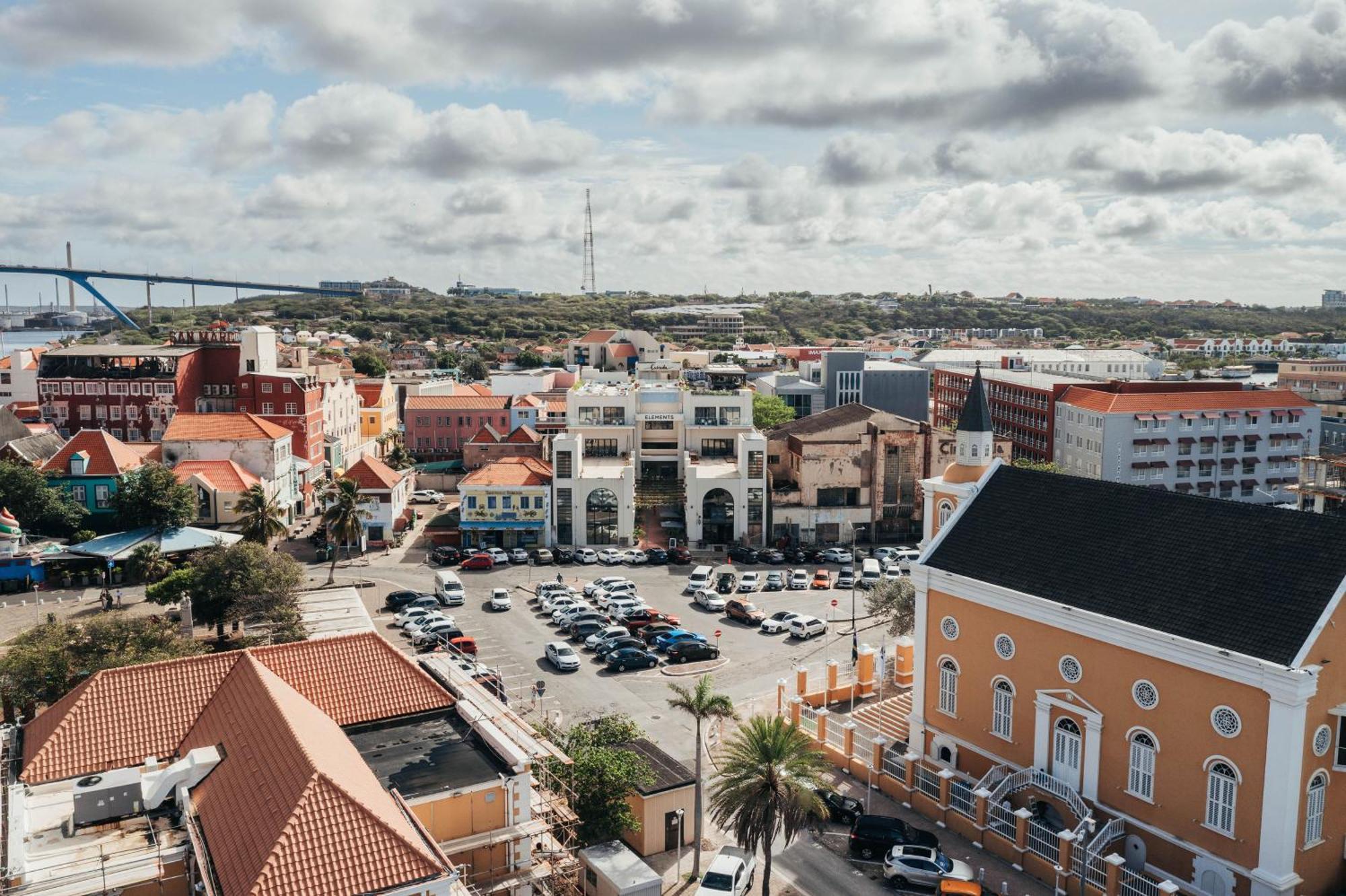 Elements Hotel & Shops Curacao Вилемстад Екстериор снимка