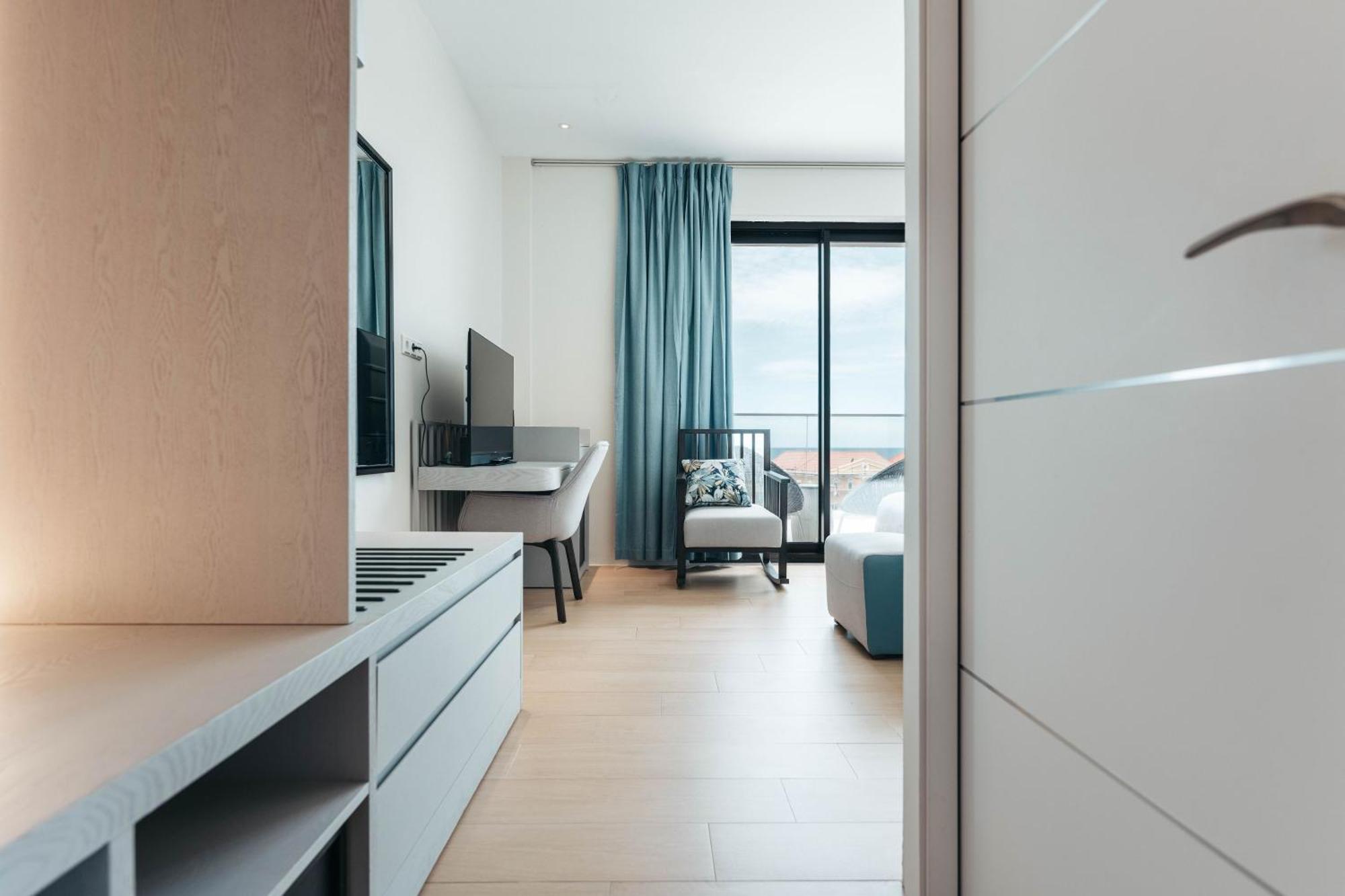 Elements Hotel & Shops Curacao Вилемстад Екстериор снимка