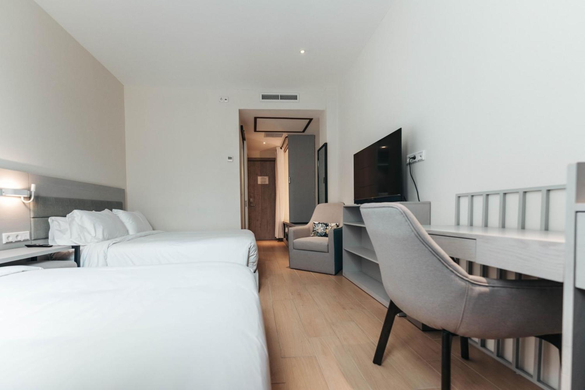 Elements Hotel & Shops Curacao Вилемстад Екстериор снимка
