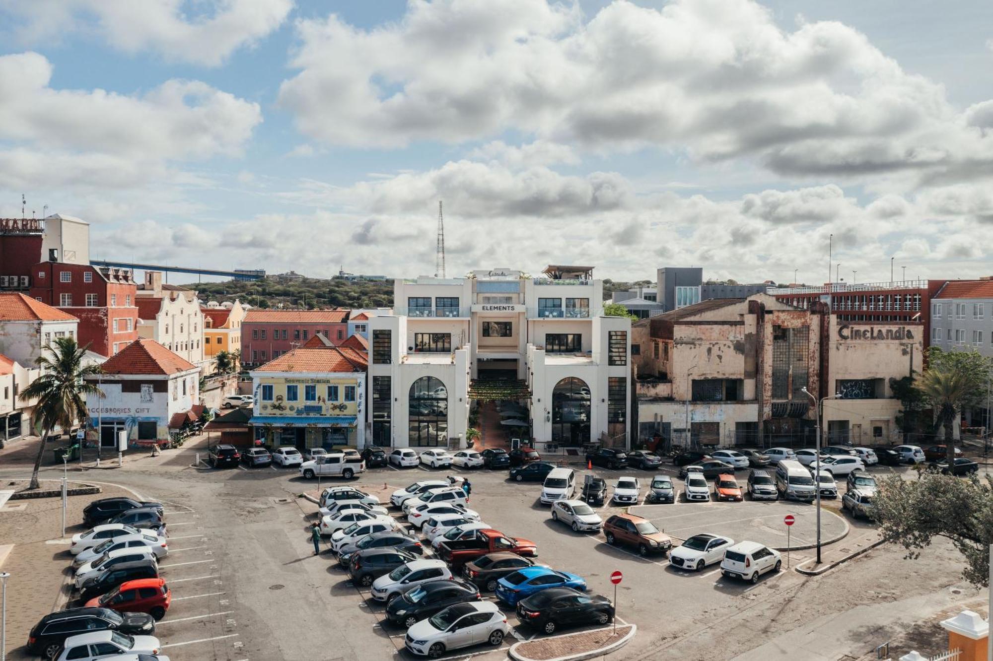 Elements Hotel & Shops Curacao Вилемстад Екстериор снимка